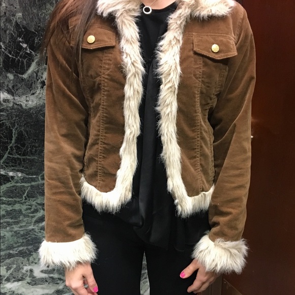 Medium size faux fur coat! - Picture 4 of 4